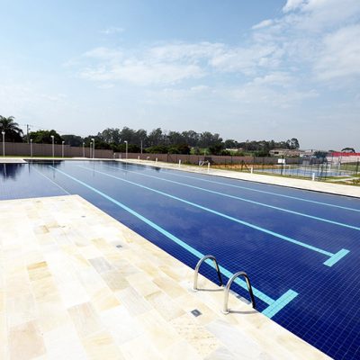 green-piscina