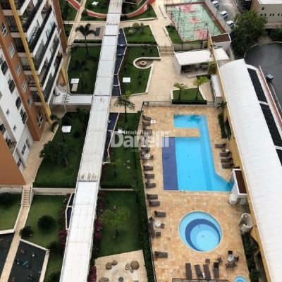 piscinas e quadra